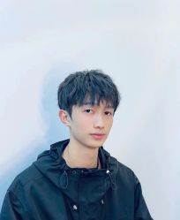 -一家只做男发烫染的店