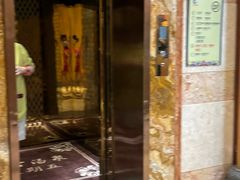 -汉宫汤泉汗蒸洗浴(五四广场店)