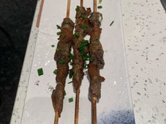 -三人行骨头王火锅(长寿店)