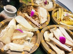 -菌彩云南野生菌火锅(呈贡七彩云南第壹城店)