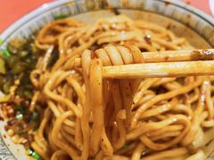 -鲁建明成都担担面