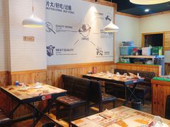 大堂-阿里巴巴海鲜烧烤家常菜(黄岛店)