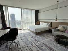 -大连星海皇冠假日酒店