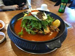 土豆排骨火锅-喇喇排骨火锅·传统韩式脊骨汤(望京西园总店)