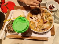 -渔语鱼酸菜鱼新川菜(来福士店)