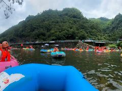 -安吉龙王山峡谷漂流