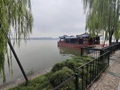 -杭州湖滨银泰in77