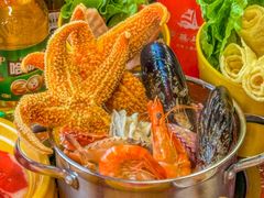 -四囍码头海鲜烧烤自助火锅(外滩南京东路悦荟广场店)