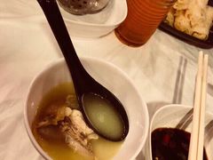 -鲜入围煮花胶鸡海鲜火锅