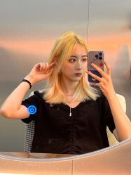 -Tloml salon