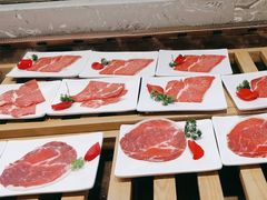 -山焱·炭火自助烤肉(周浦万达店)