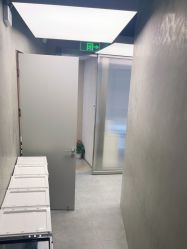 -变画·发型STUDIO