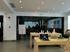 -华为授权体验店(万航渡路)