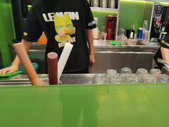 -柠檬向右(宝杨宝龙店)