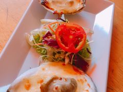 -J Daeng Seafood