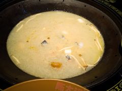 -陈大锅·岳阳鱼馆·地道岳阳菜(美食街店)