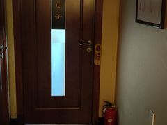 -裕和堂中医推拿艾灸(太古汇臻品店)