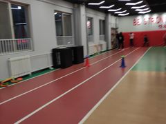 -悦动体能篮球羽毛球网球(三里河店)