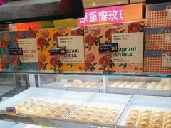 -HappyMiss花满楼·鲜花饼·鲜花茶·伴手礼(上海环球港店)