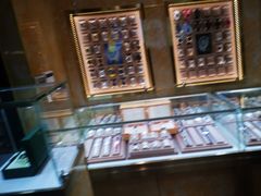 -亨得利名表服务中心(上海湾店)