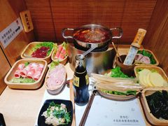 -独食火锅·半米屋台(直营总店)