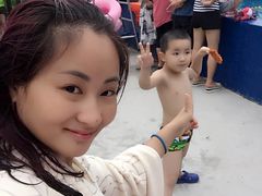 -美心红酒小镇游乐园