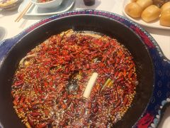 -何师傅美蛙鱼头(汉街店)
