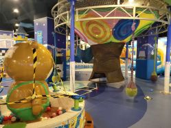 -多奇妙乐园·淘气堡·电玩·抓娃娃(海口吾悦店)