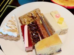 -大中华希尔顿酒店-念自助餐·嗨啤·小龙虾