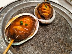 石锅大鲍鱼-品海楼·大连海胆锅贴馆(东港店)