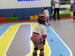 -米高蓝斯克国际轮滑中心(中铁建店)
