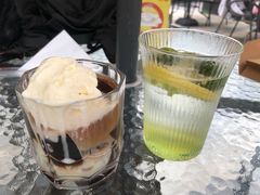 雪顶咖啡冻-旧屋咖啡(海景店)