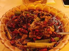 馋嘴牛蛙-龙门阵茶屋川菜馆(武康路店)
