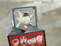 -泡泡玛特POPMART(杭州乐堤港店)