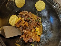 -锅老头海鲜铁锅炖