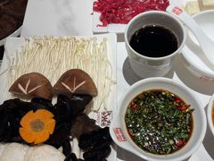 -犇鼎牛潮汕牛肉火锅(新辰里学清路店)