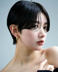 -苑苑发型设计