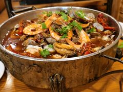 -老东镇啤酒屋海鲜加工·蒸汽海鲜·海鲜烧烤(台东店)