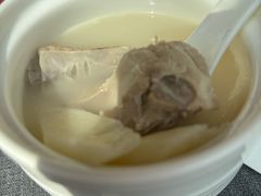 -HOMES上海本帮菜(襄阳公园店)