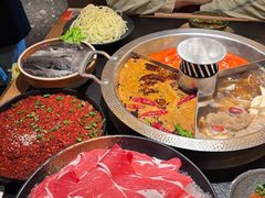 -晓宇重庆火锅(西安荟聚店)