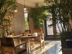 -HIGH FIVE哈福手工汉堡(桂林路店)