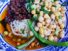 -渝之汇牛肉豌杂面