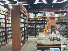 -西西弗书店(城西银泰城店)