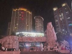 -观音桥步行街