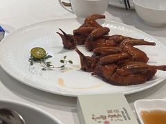 中山红烧乳鸽-富淳饭店(陆家嘴保利广场店)