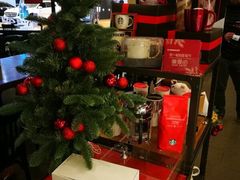 -星巴克臻选(盐城金鹰聚龙湖店)