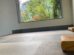 -腾冲洞山温泉村