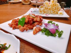 -老滇山寨•云南特色菜•地方菜•民族风情歌舞表演(金碧店)