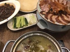 -龙聚德北京烤鸭(沙坪坝华宇A馆店)
