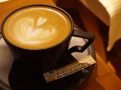 -彳亍咖啡·这里(水湾路店)